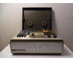 Volltransistor-4-Spu​r-Tonbandgerät Senator „tt 4/1“